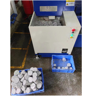 آلة CNC الصغيرة شفرات بالر الحديد النحاس الألومنيوم رقائق ملء الخردة المعدنية آلة البريكيت